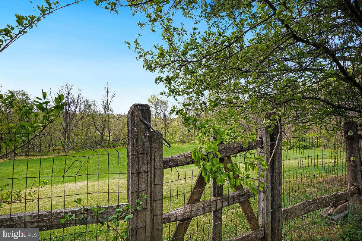 STEDWICK TOWNHOUSES - Residential