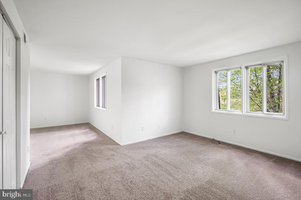 STEDWICK TOWNHOUSES - Residential