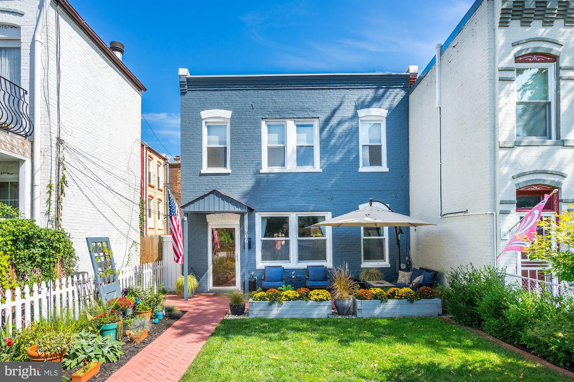 906 12th Street SE, Washington, DC 20003