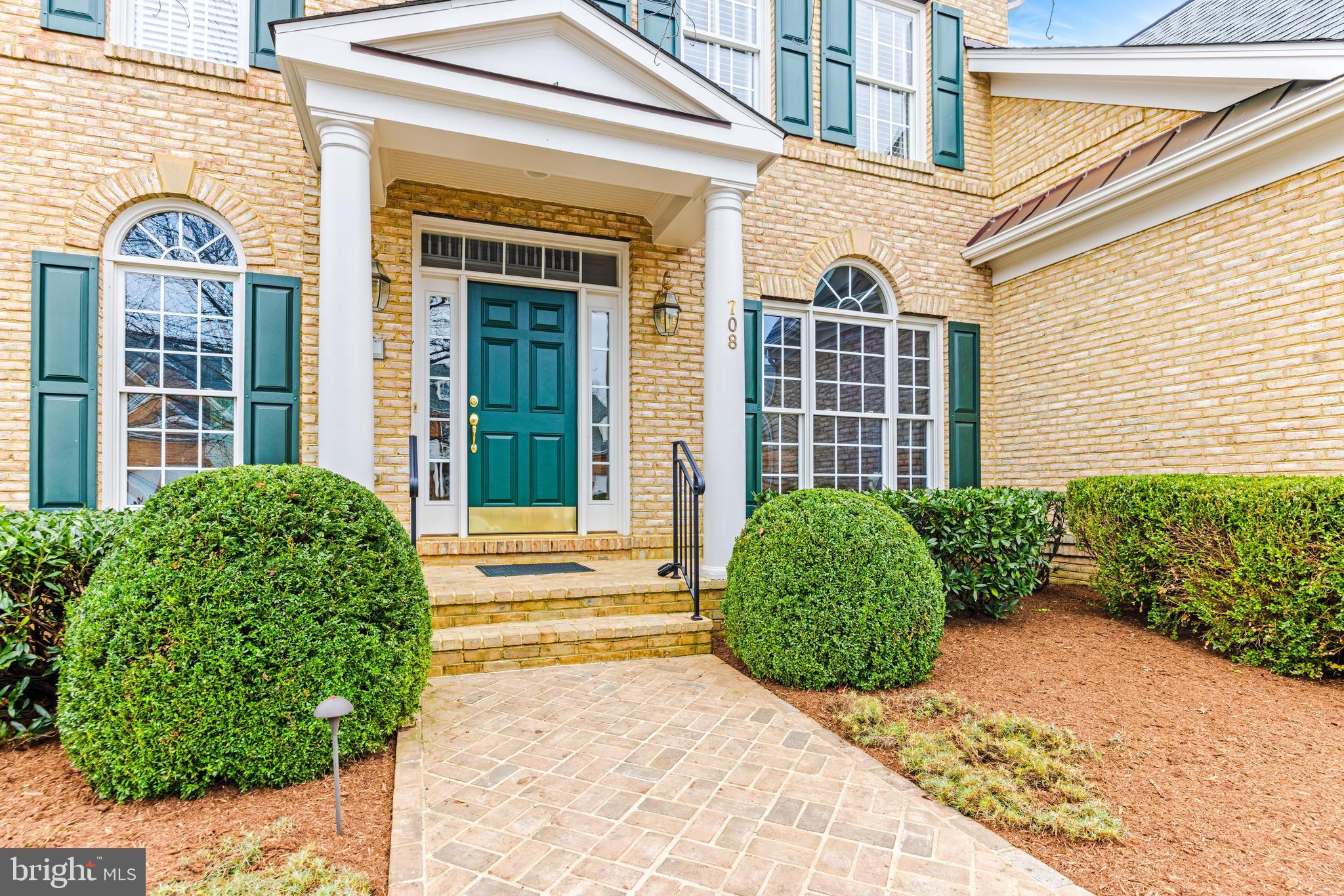 708 PEARSON POINT PLACE