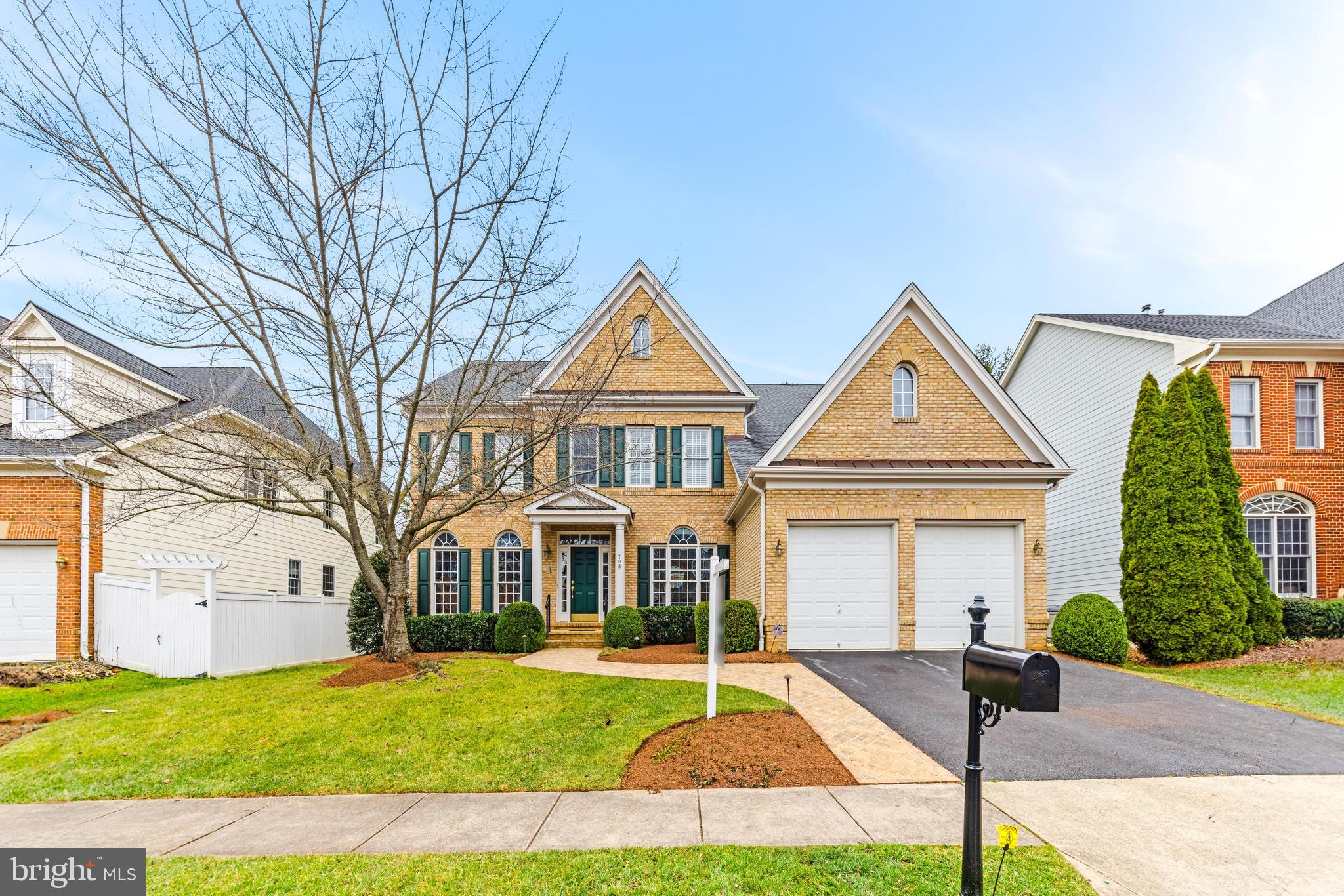 708 PEARSON POINT PLACE