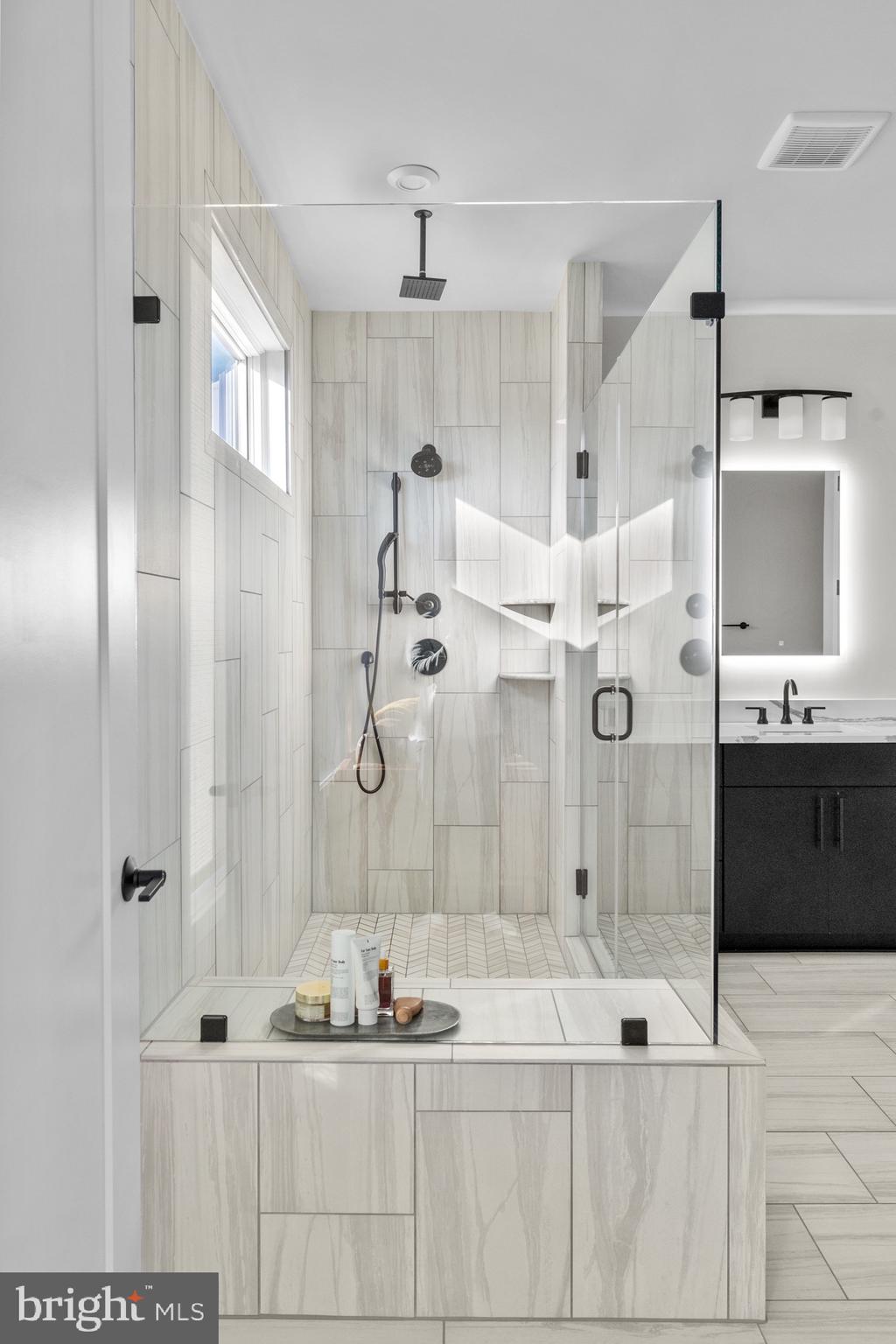 AMALYN - Residential