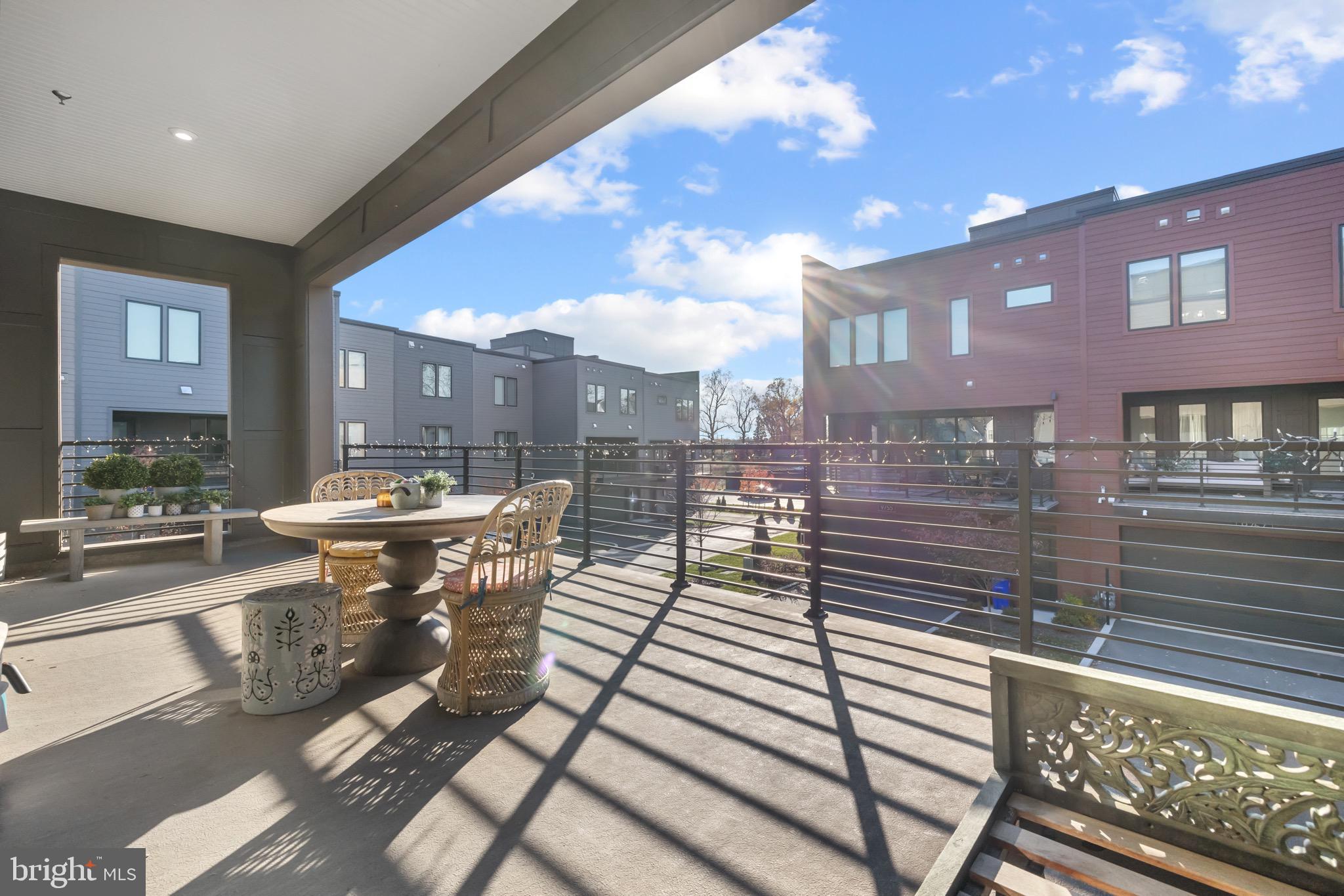 AMALYN - Residential