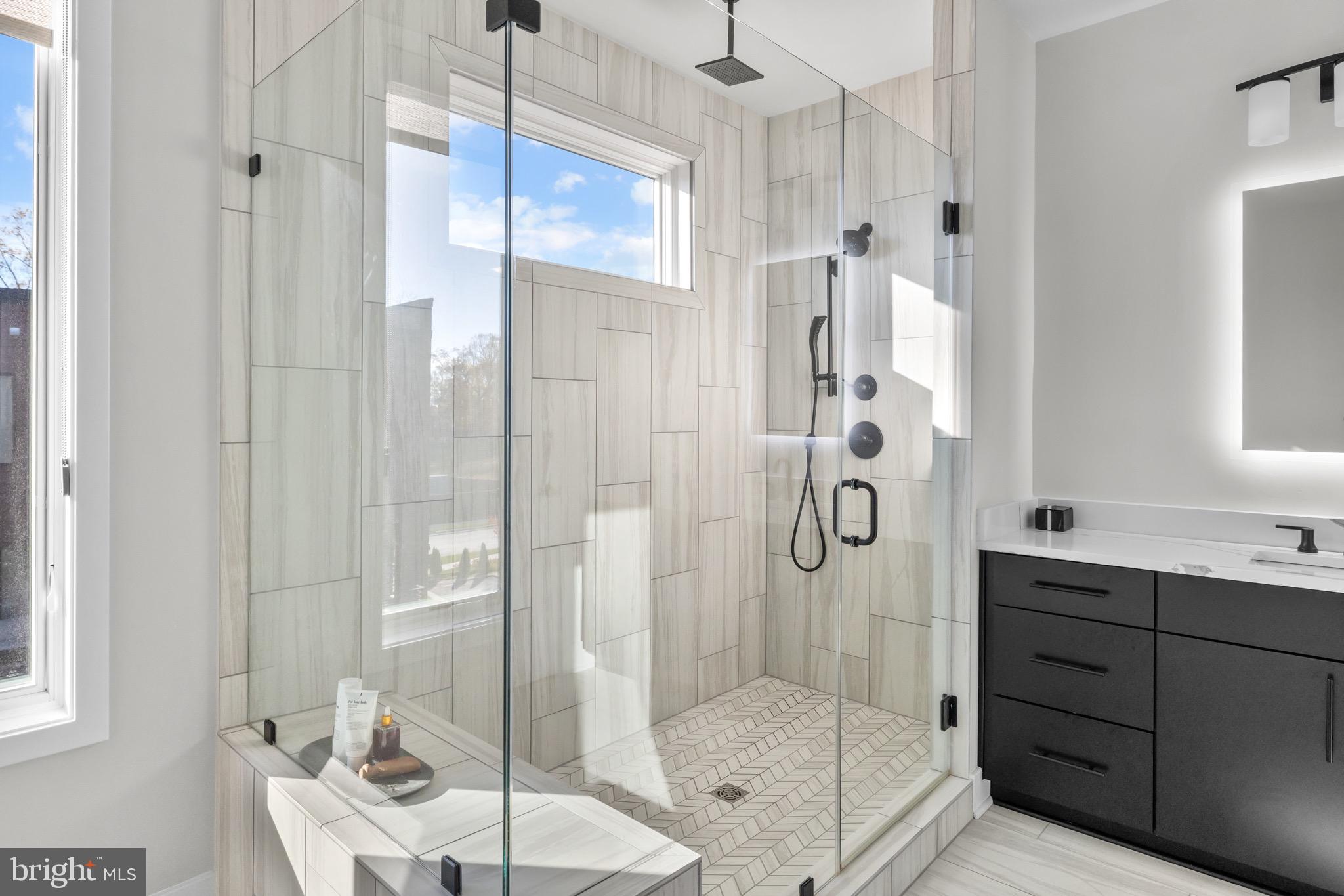 AMALYN - Residential