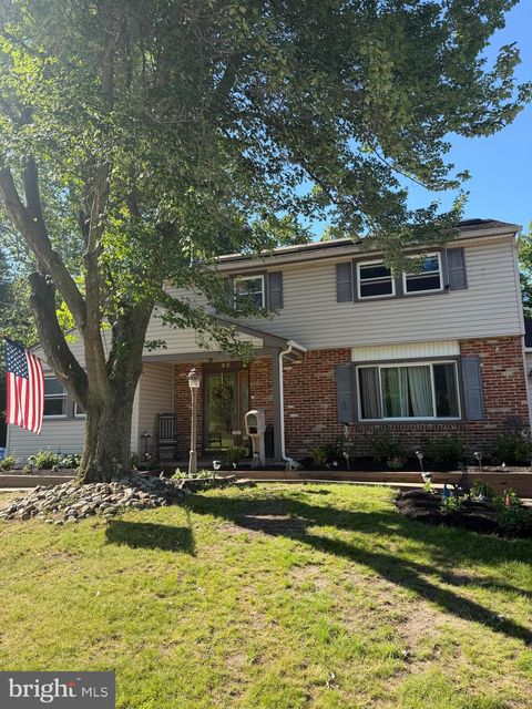 Homes For Sale - 46 Greenwood Drive<br/> BLACKWOOD, NJ 08012