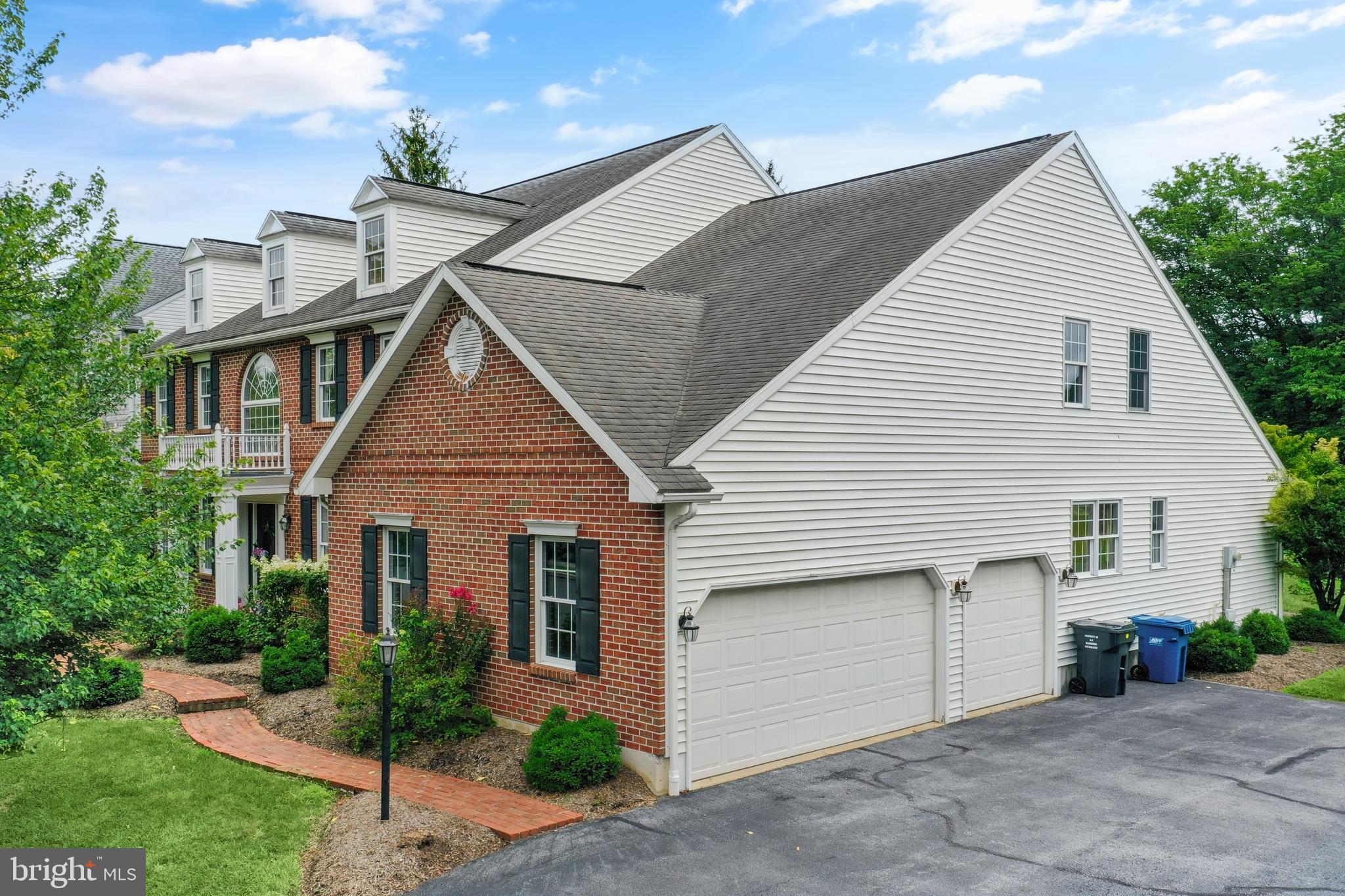 10 LINREE AVENUE