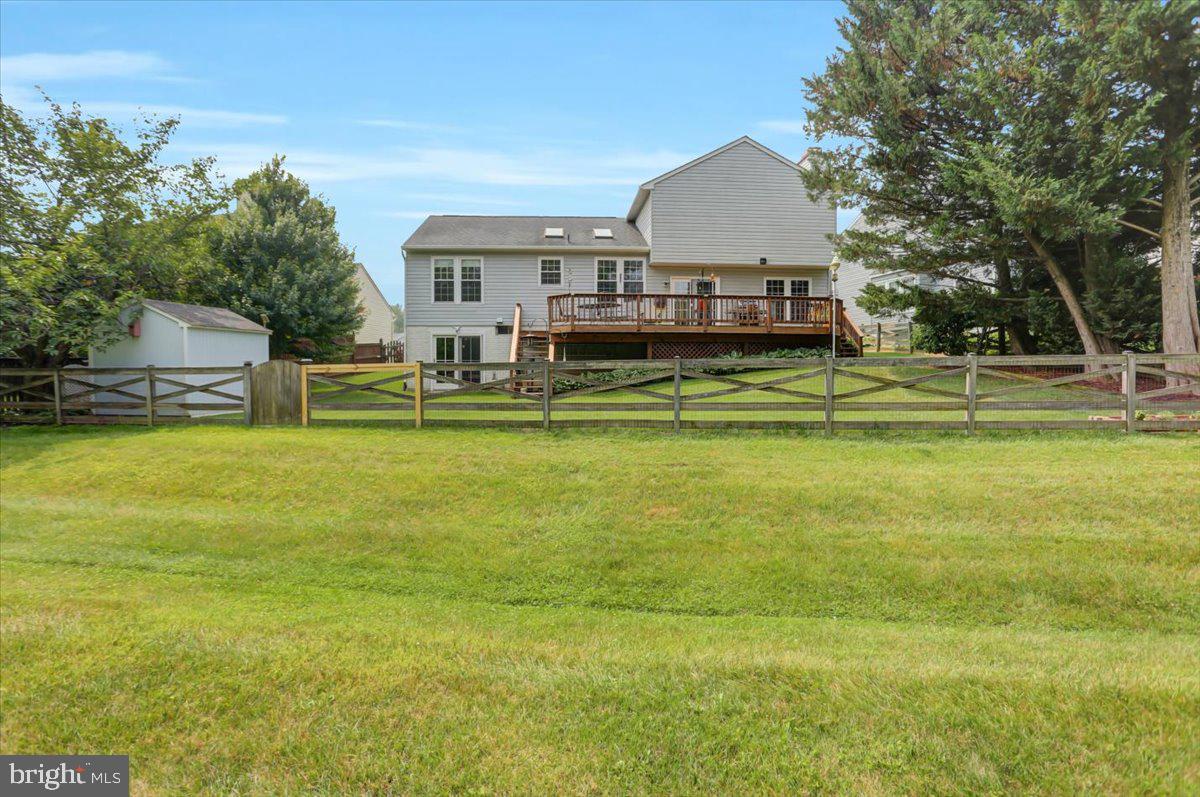 ROBIN MEADOWS - Residential