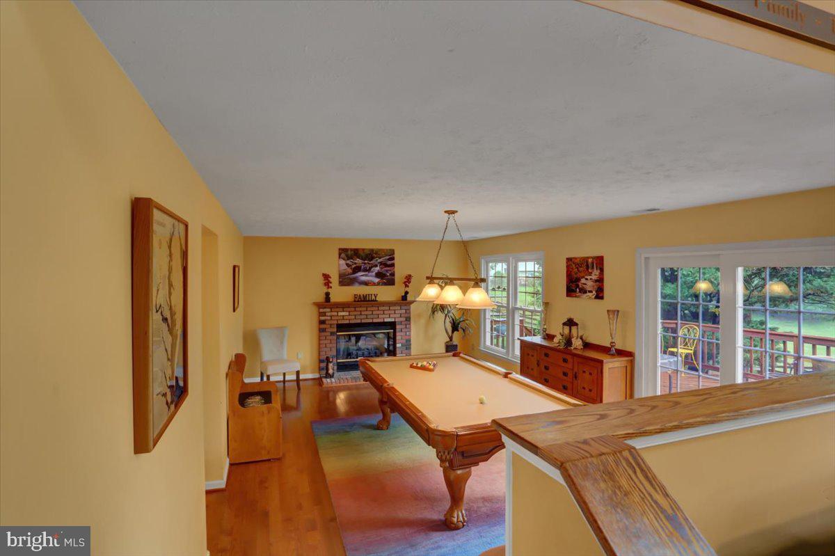 ROBIN MEADOWS - Residential