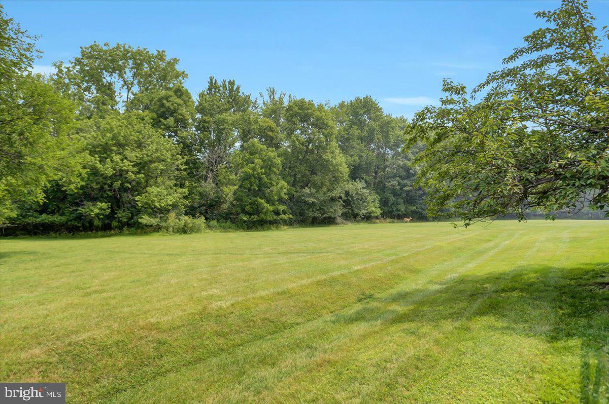 ROBIN MEADOWS - Residential