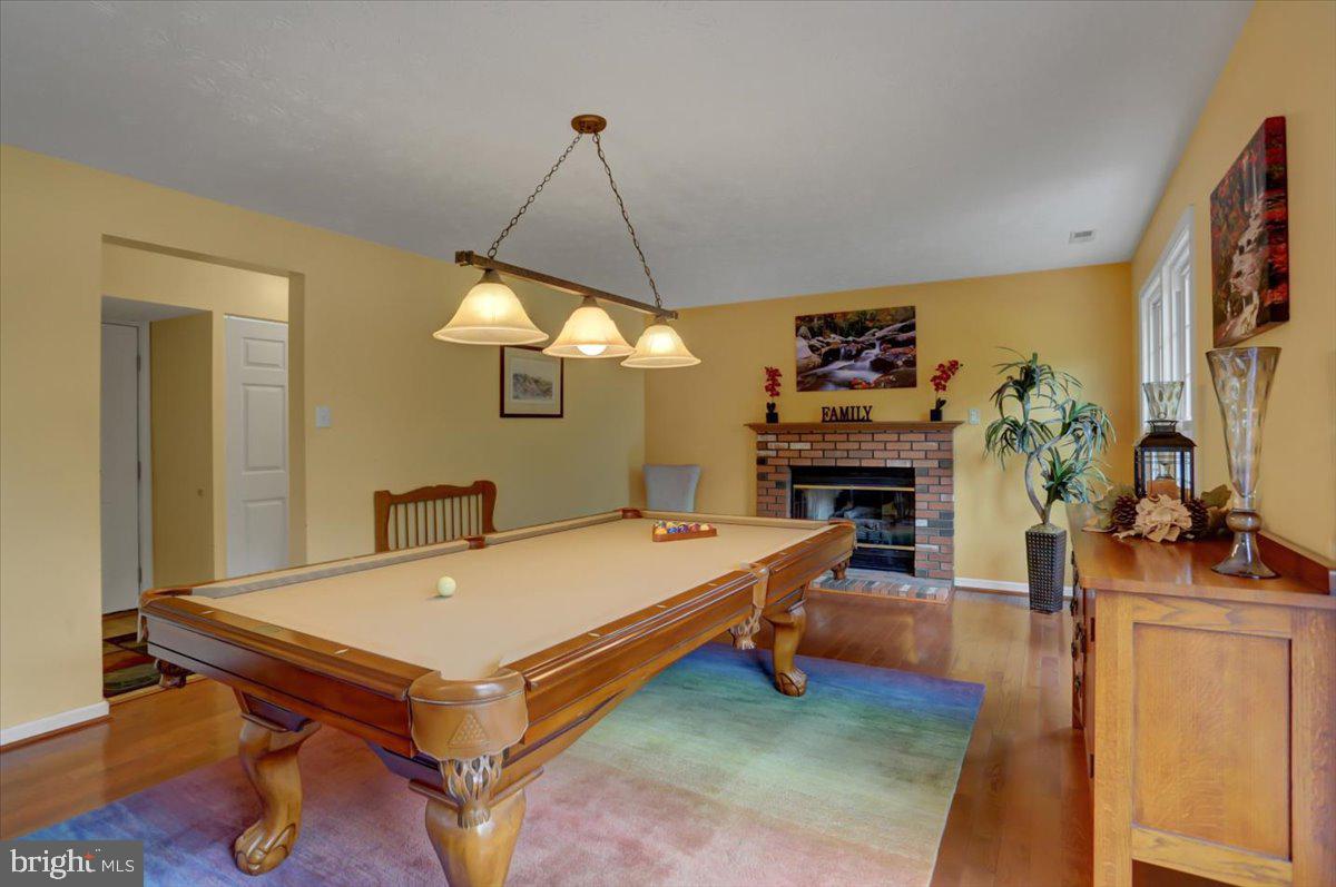 ROBIN MEADOWS - Residential