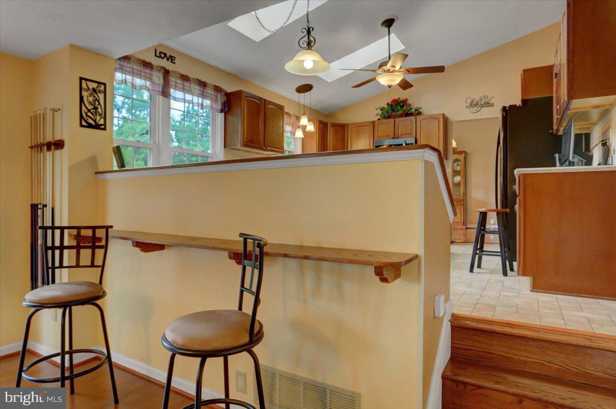 ROBIN MEADOWS - Residential