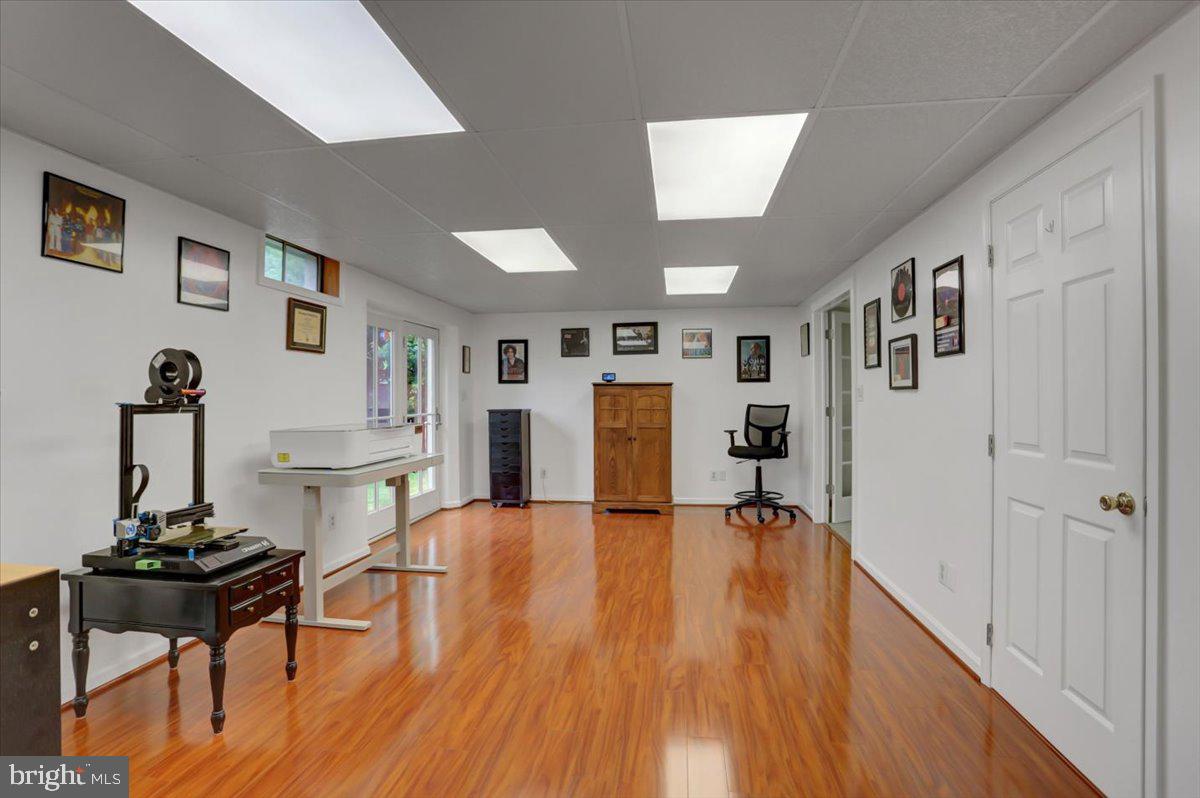 ROBIN MEADOWS - Residential