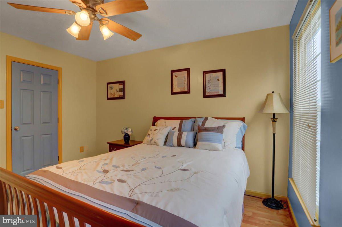 ROBIN MEADOWS - Residential