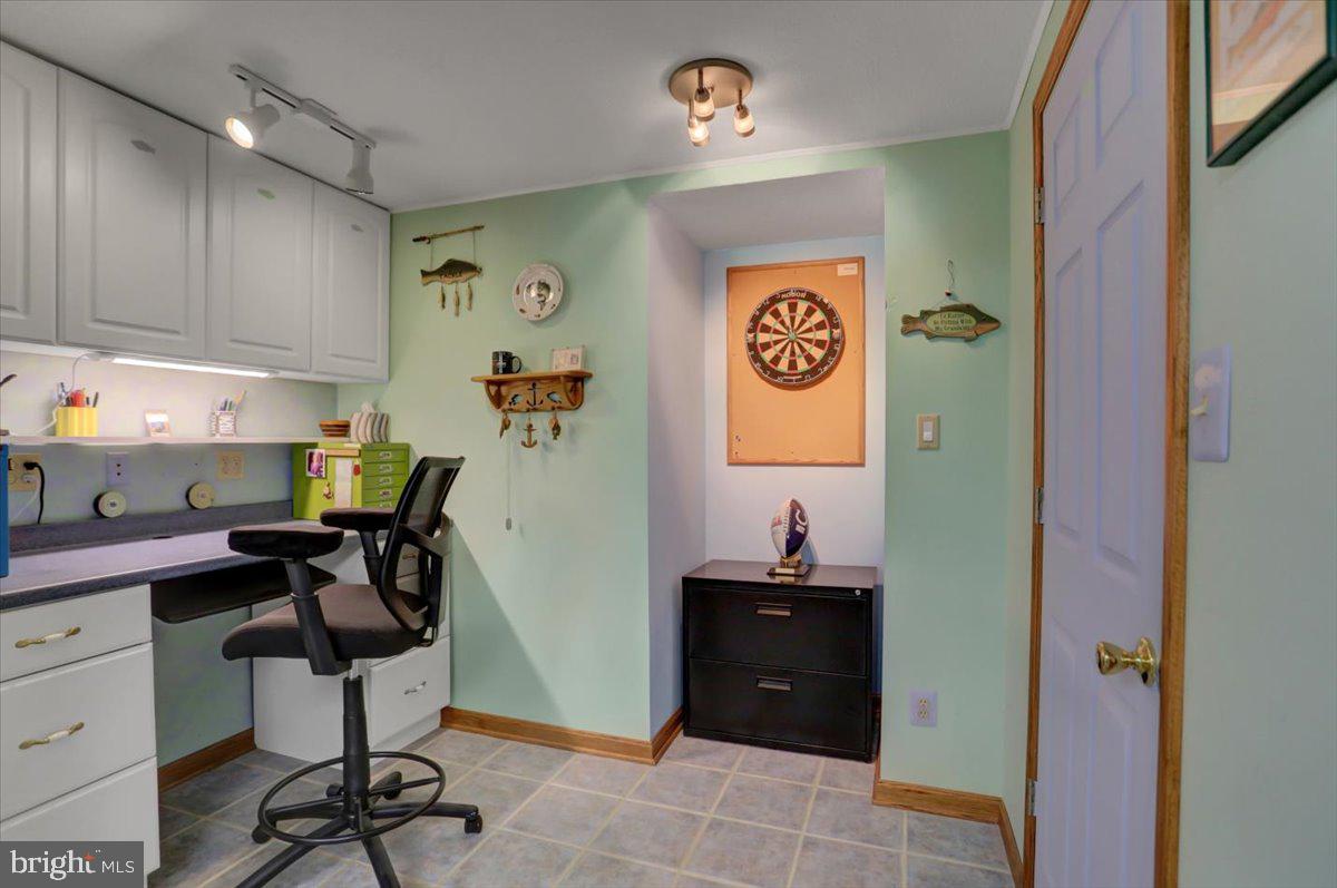 ROBIN MEADOWS - Residential