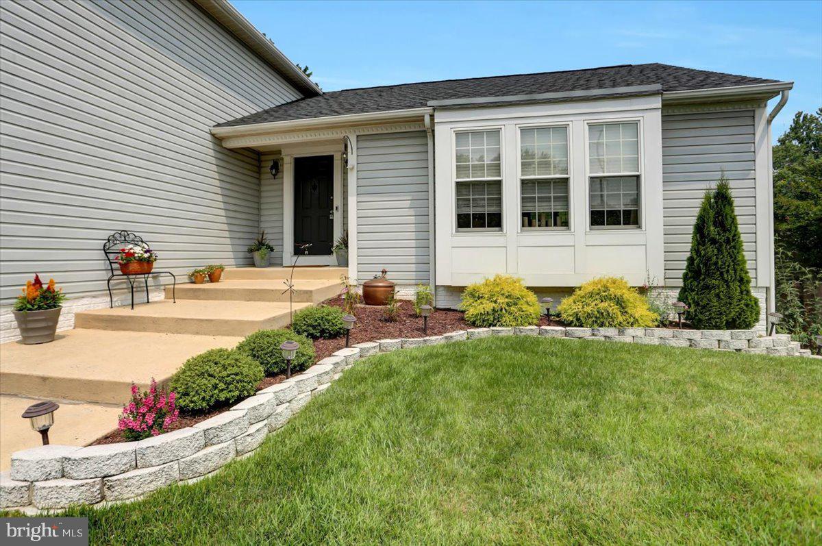 ROBIN MEADOWS - Residential