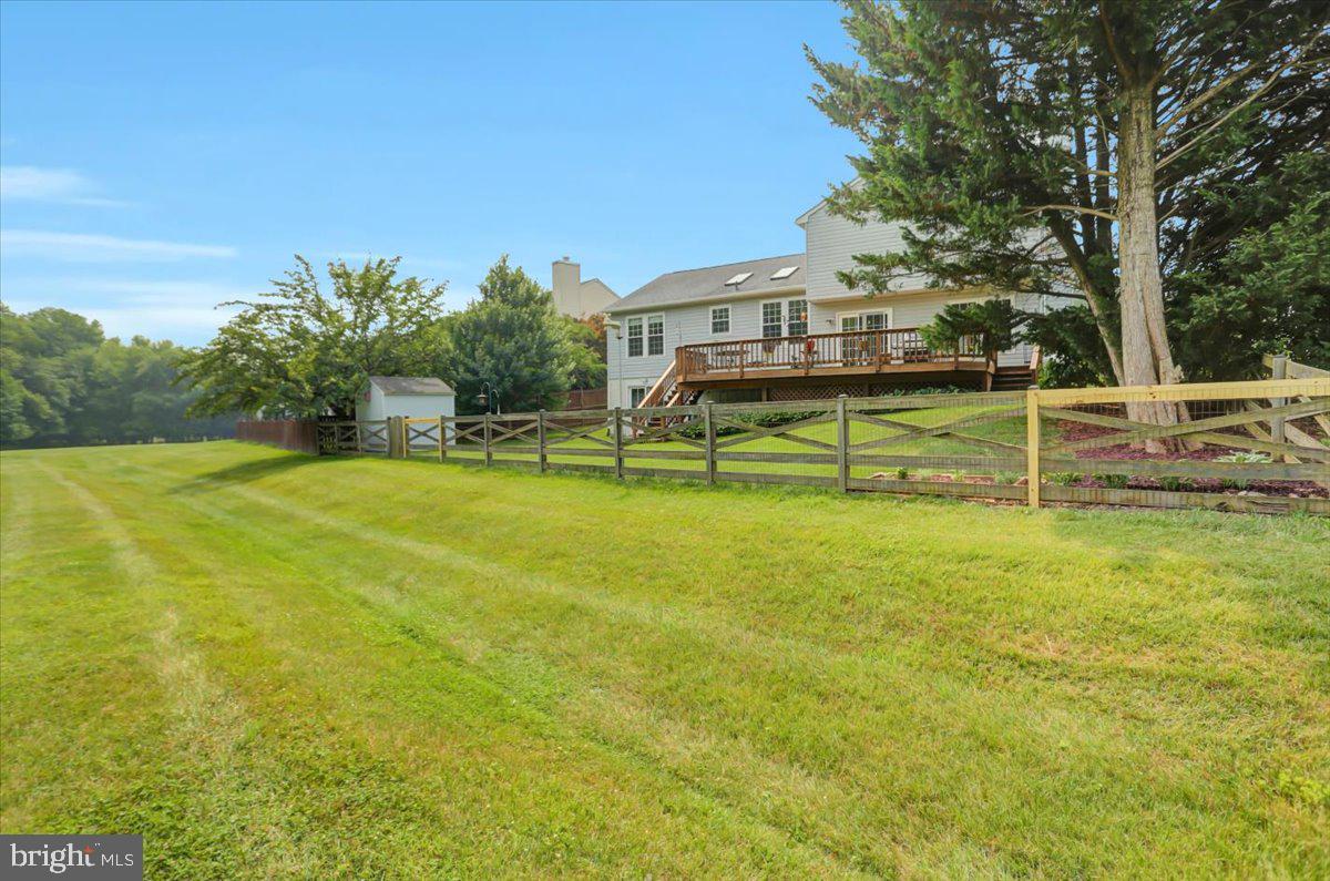 ROBIN MEADOWS - Residential