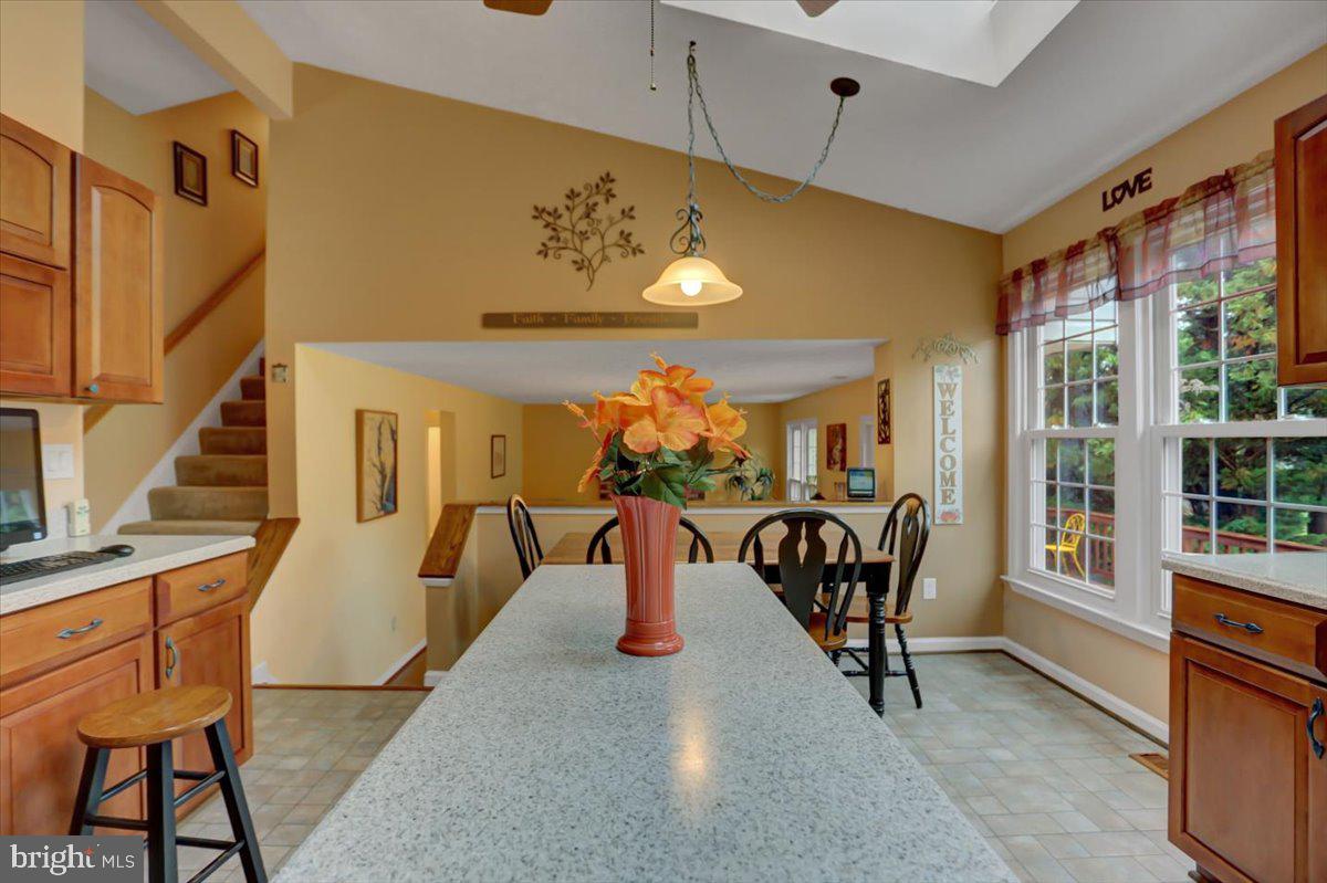 ROBIN MEADOWS - Residential