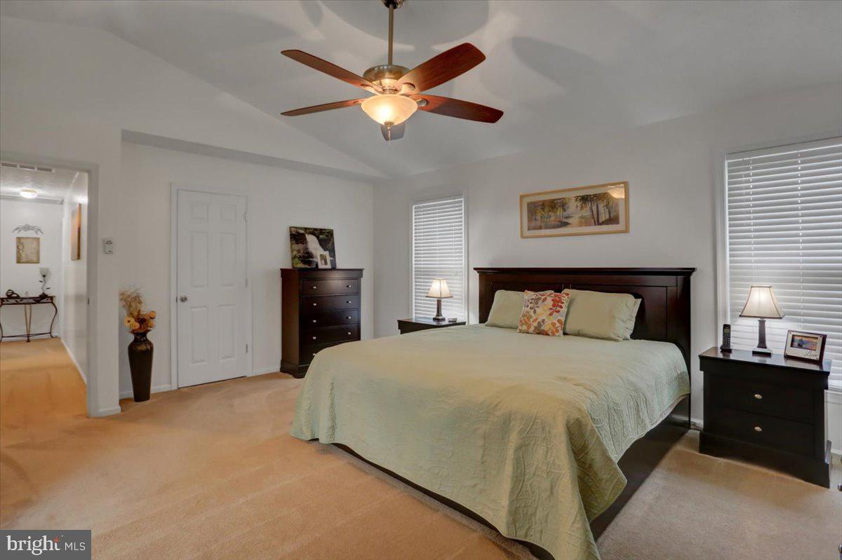 ROBIN MEADOWS - Residential