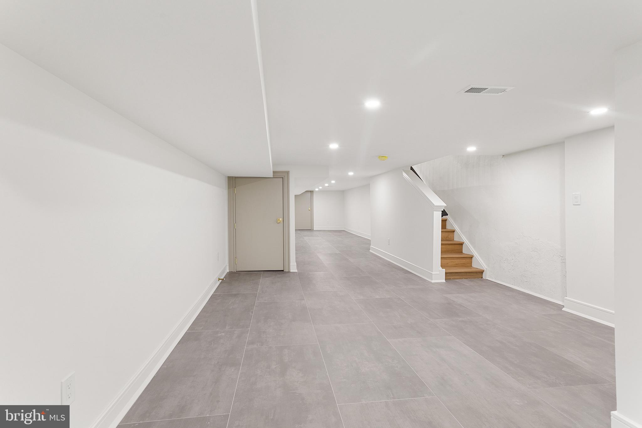 GRADUATE HOSPITAL - Residential