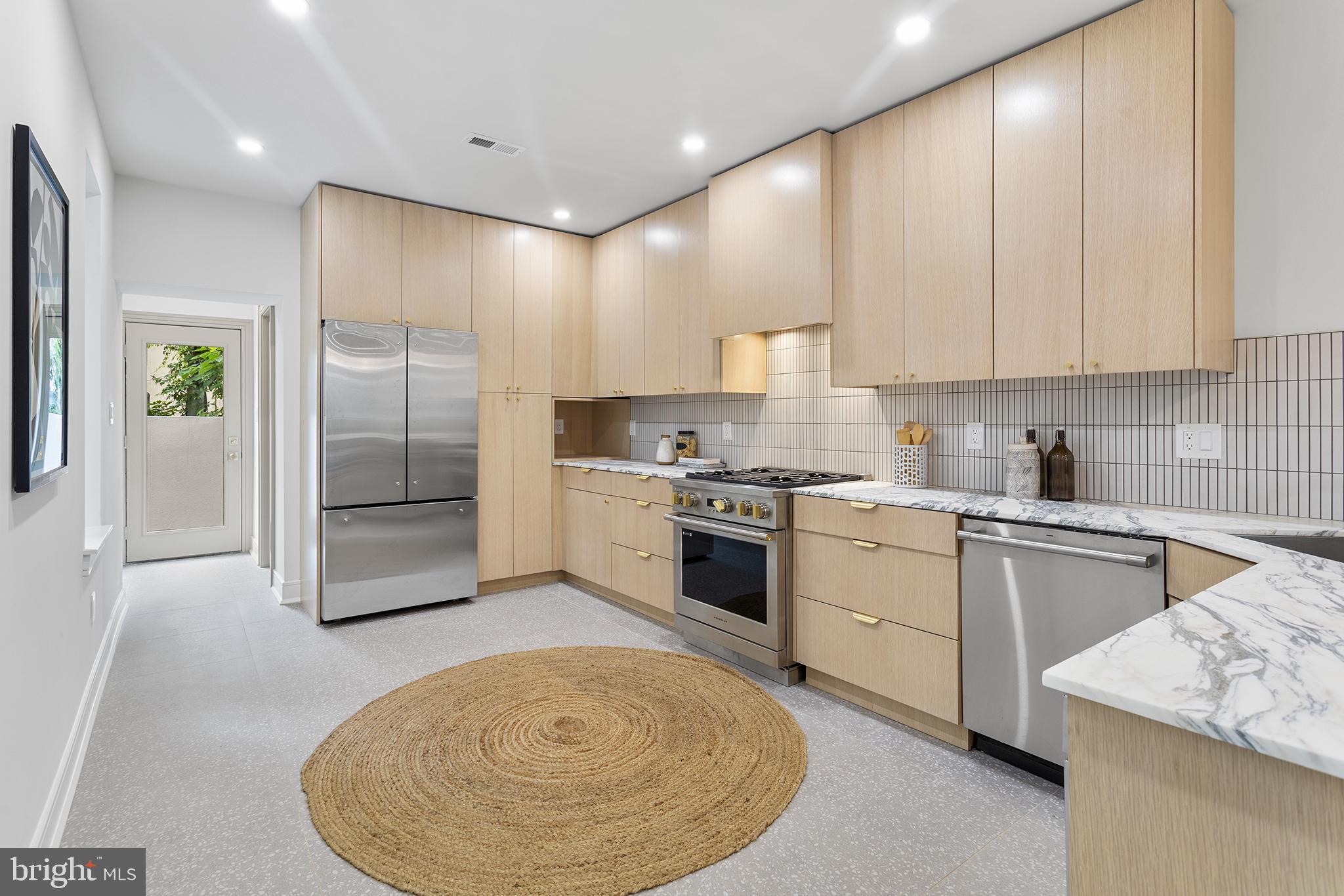 GRADUATE HOSPITAL - Residential