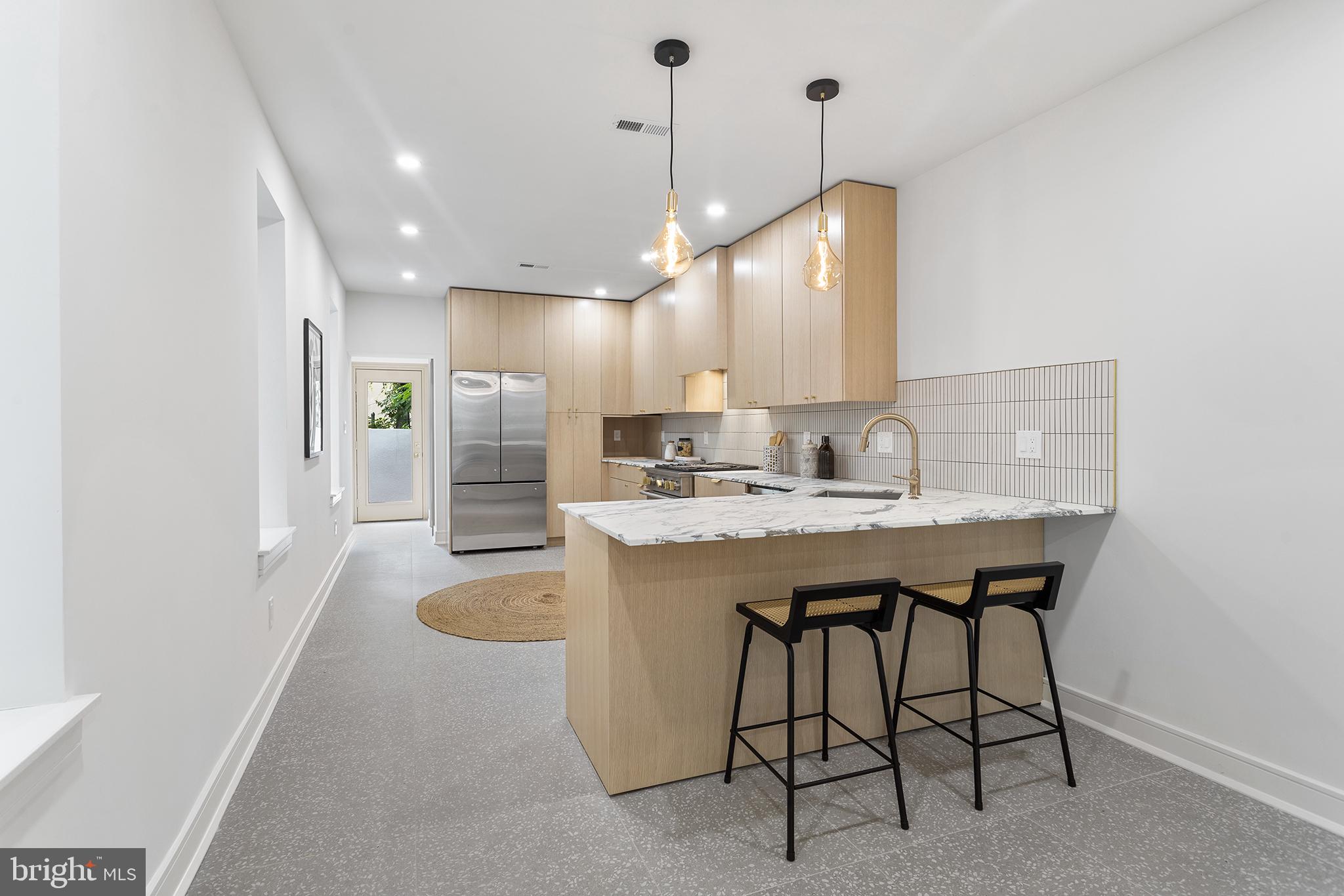 GRADUATE HOSPITAL - Residential