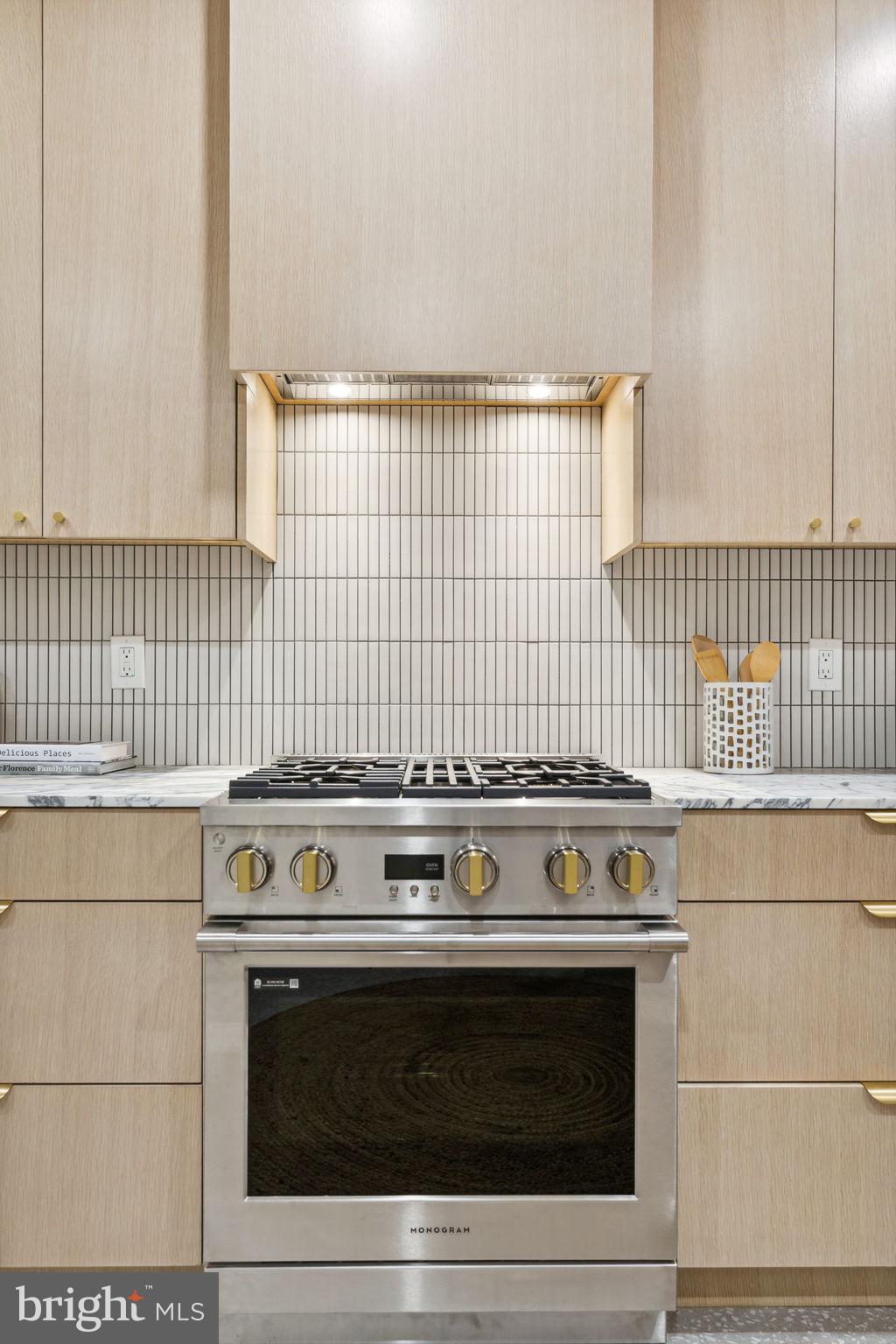 GRADUATE HOSPITAL - Residential