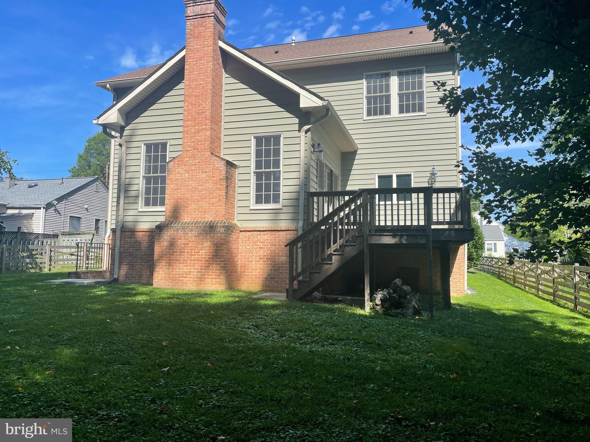 PIMMIT HILLS - Residential Lease