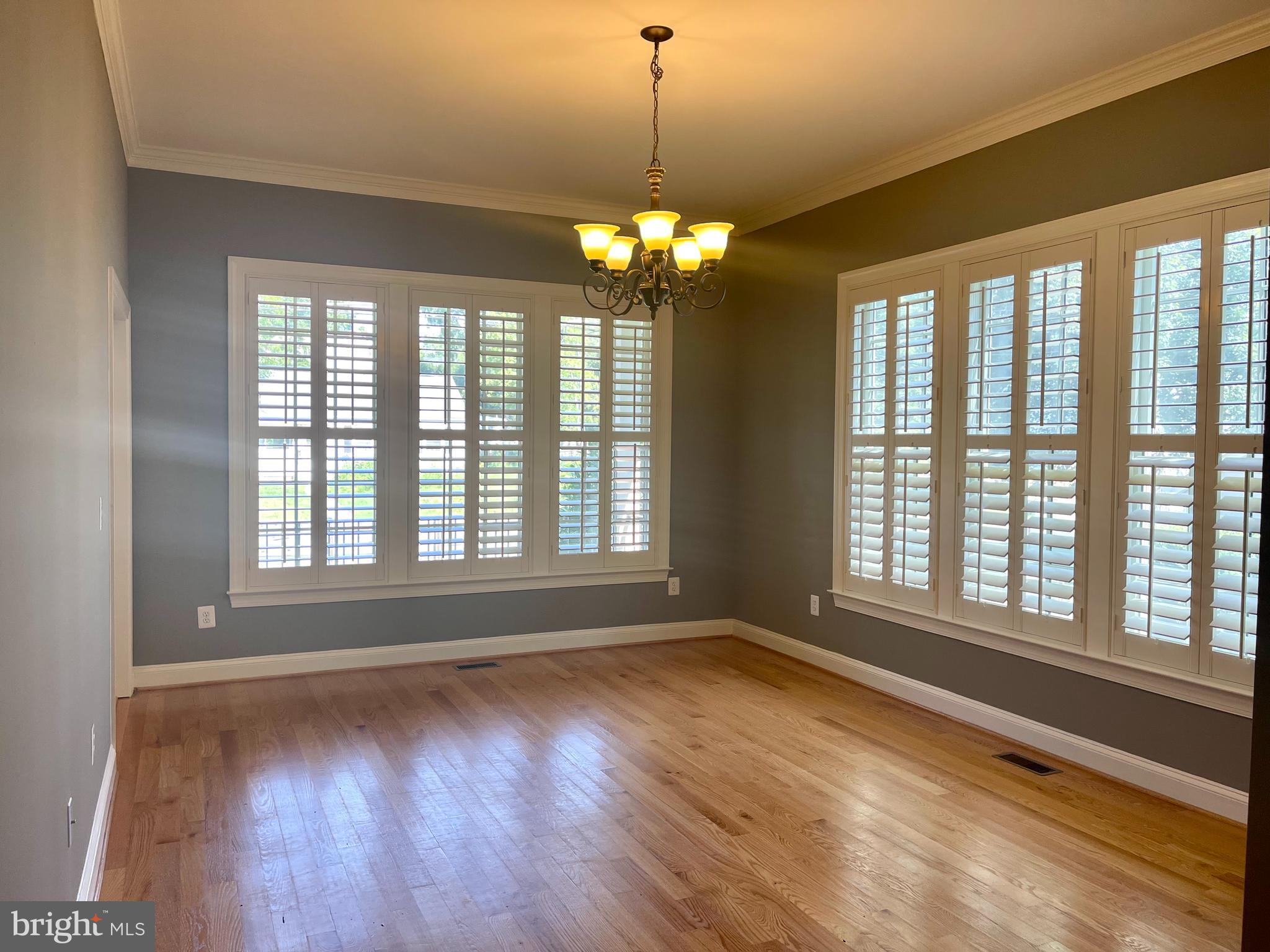 PIMMIT HILLS - Residential Lease