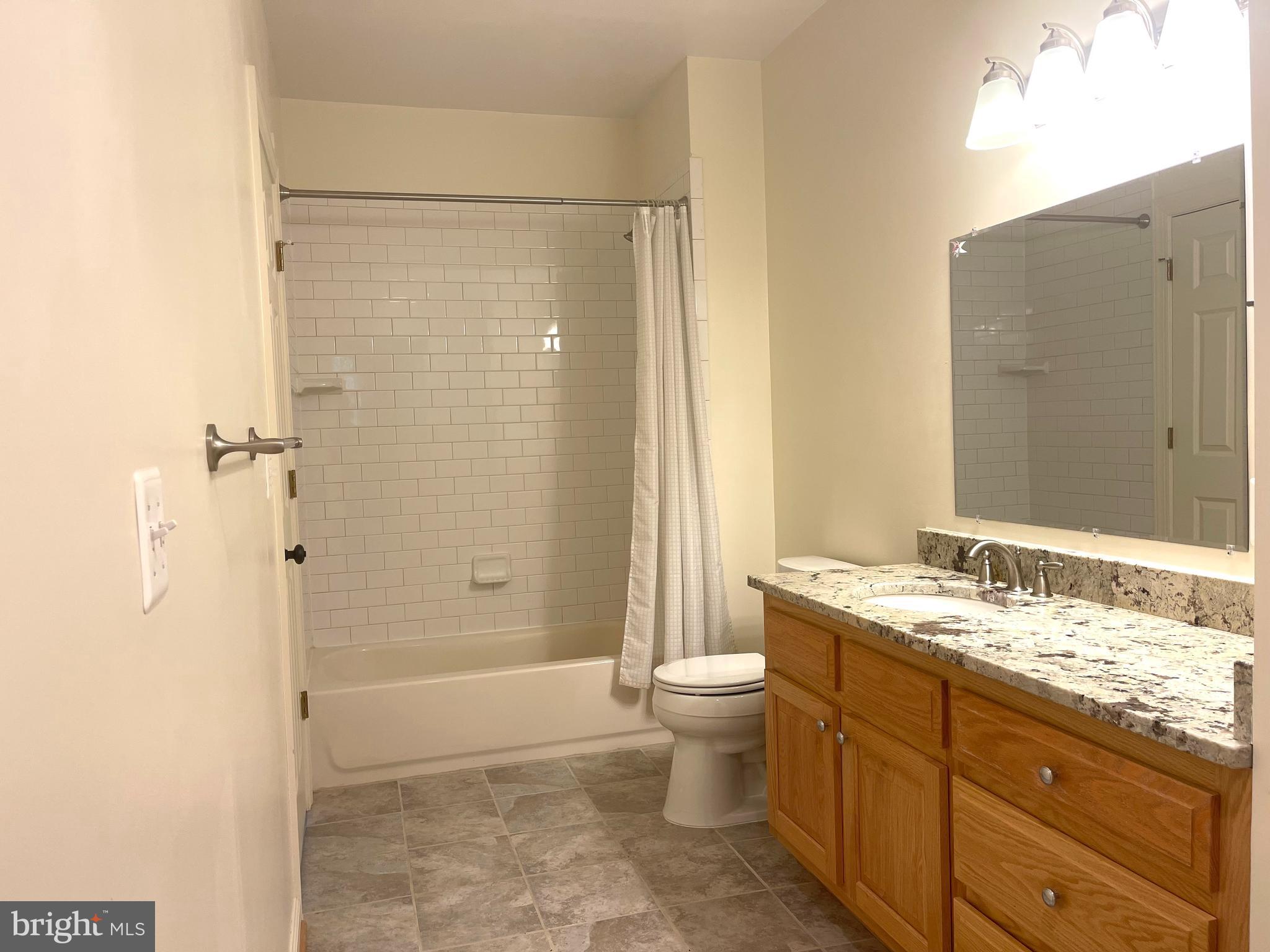 PIMMIT HILLS - Residential Lease