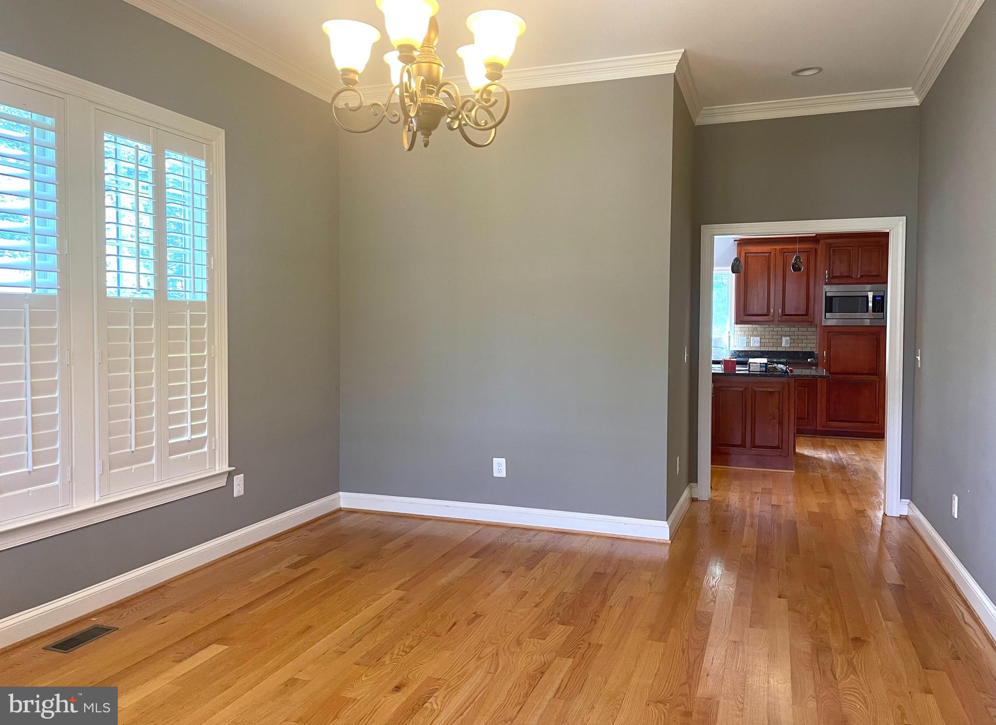 PIMMIT HILLS - Residential Lease