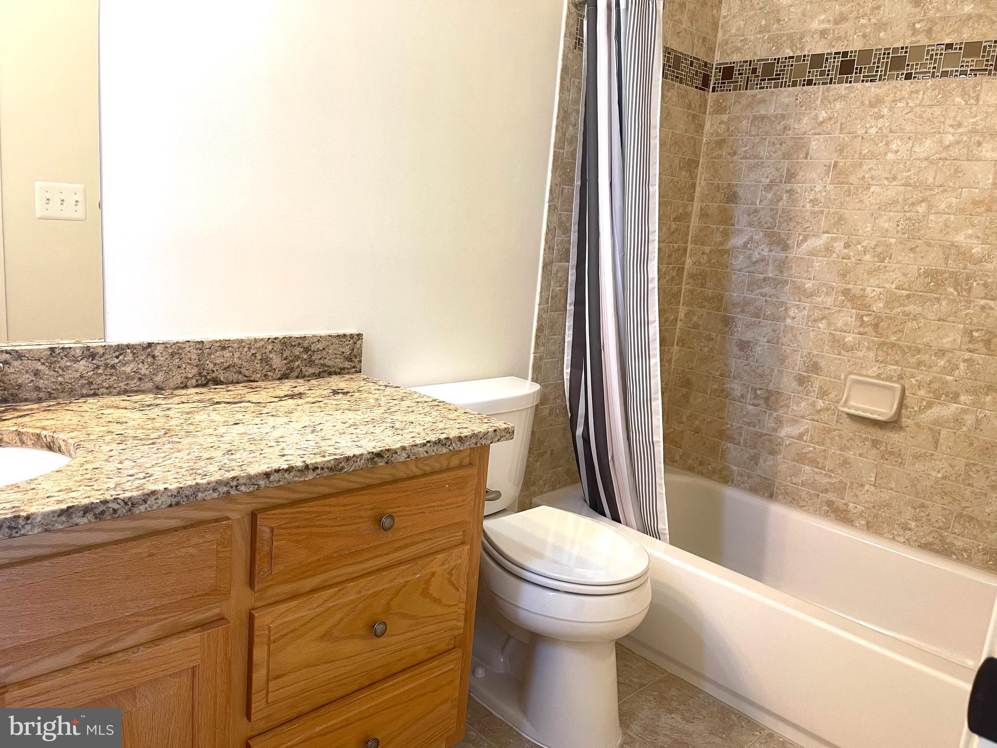 PIMMIT HILLS - Residential Lease