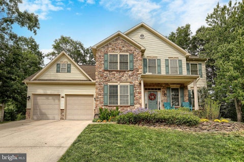 Homes For Sale - 235 Pine Creek Drive<br/> CARLISLE, PA 17013