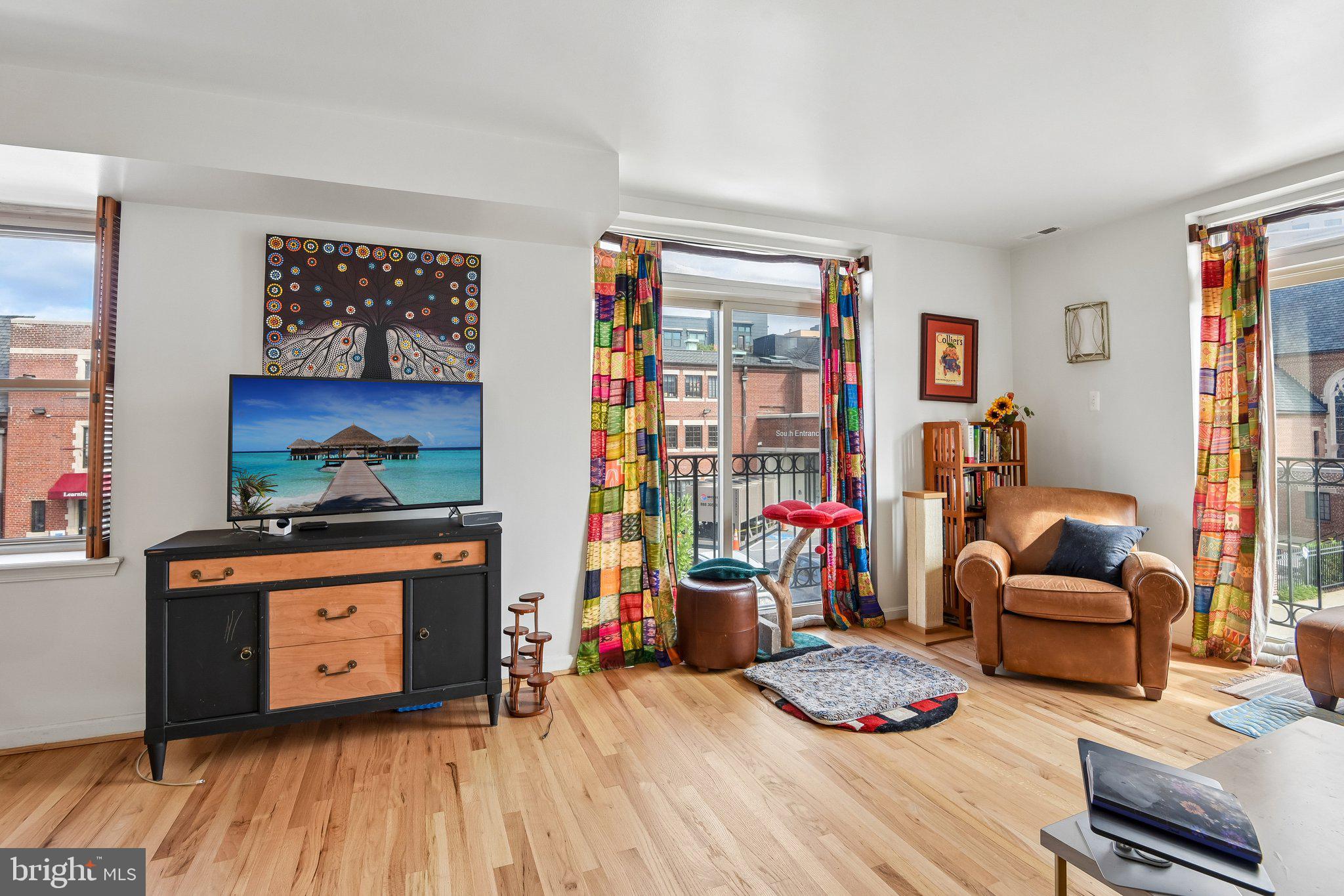 723 S CHARLES STREET S 204