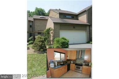 Beautiful 3 br, T'house double garage, Gourmet Kitchen, 2 suites upper 1 suite L1 deck,fenced in yard nice yard.granite,stone back splash. Master bed w/sitting rm 2 WI closets, huge master bath w/skylite, sep tub / shwr.. 1st flr powder room w/onyx counters. Complete new sidings, newly Interior painting. Large basement recently upgraded. BY APPOINTMENT. Photos from previous sale. New photos soon