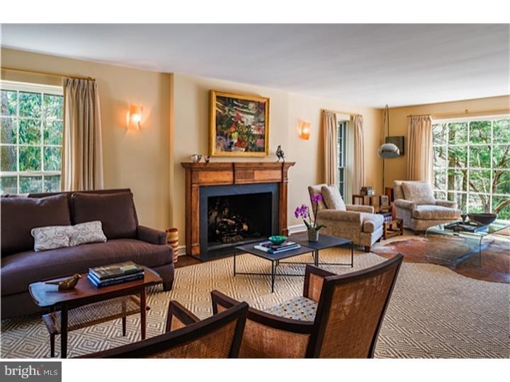 LAFAYETTE HILL - Residential