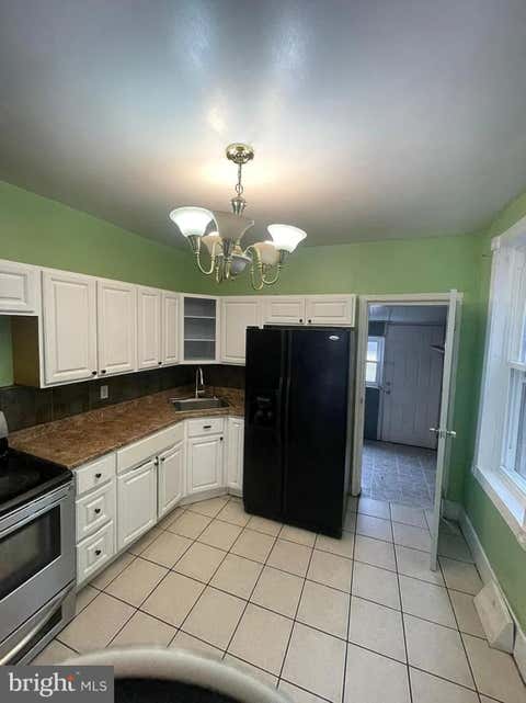 Townhouse For Sale - 1840 E Clementine Street<br/> PHILADELPHIA, PA 19134