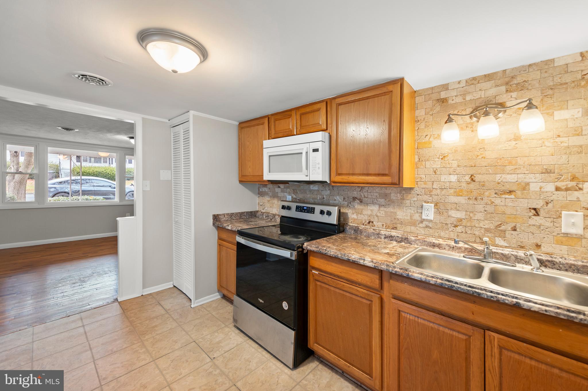 HADDOX TERRACE - Residential