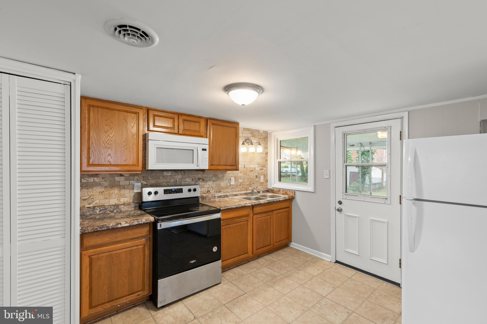 HADDOX TERRACE - Residential