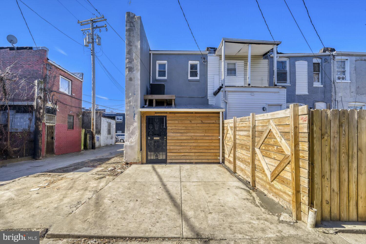 EAST BALTIMORE MIDWAY - Residential Income