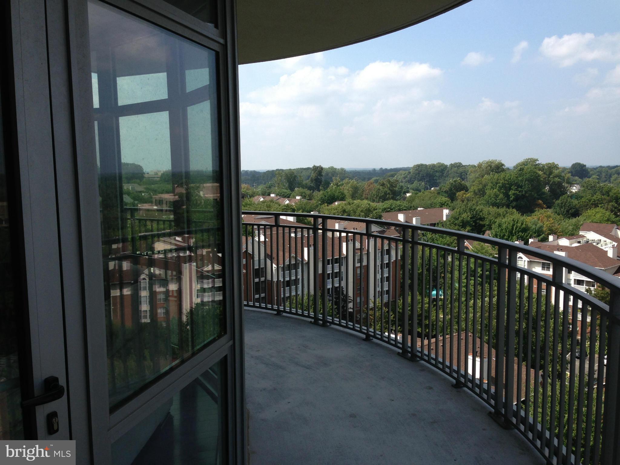 ONE PARK CREST - Residential Lease