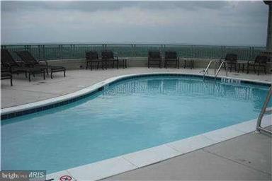 ONE PARK CREST - Residential Lease