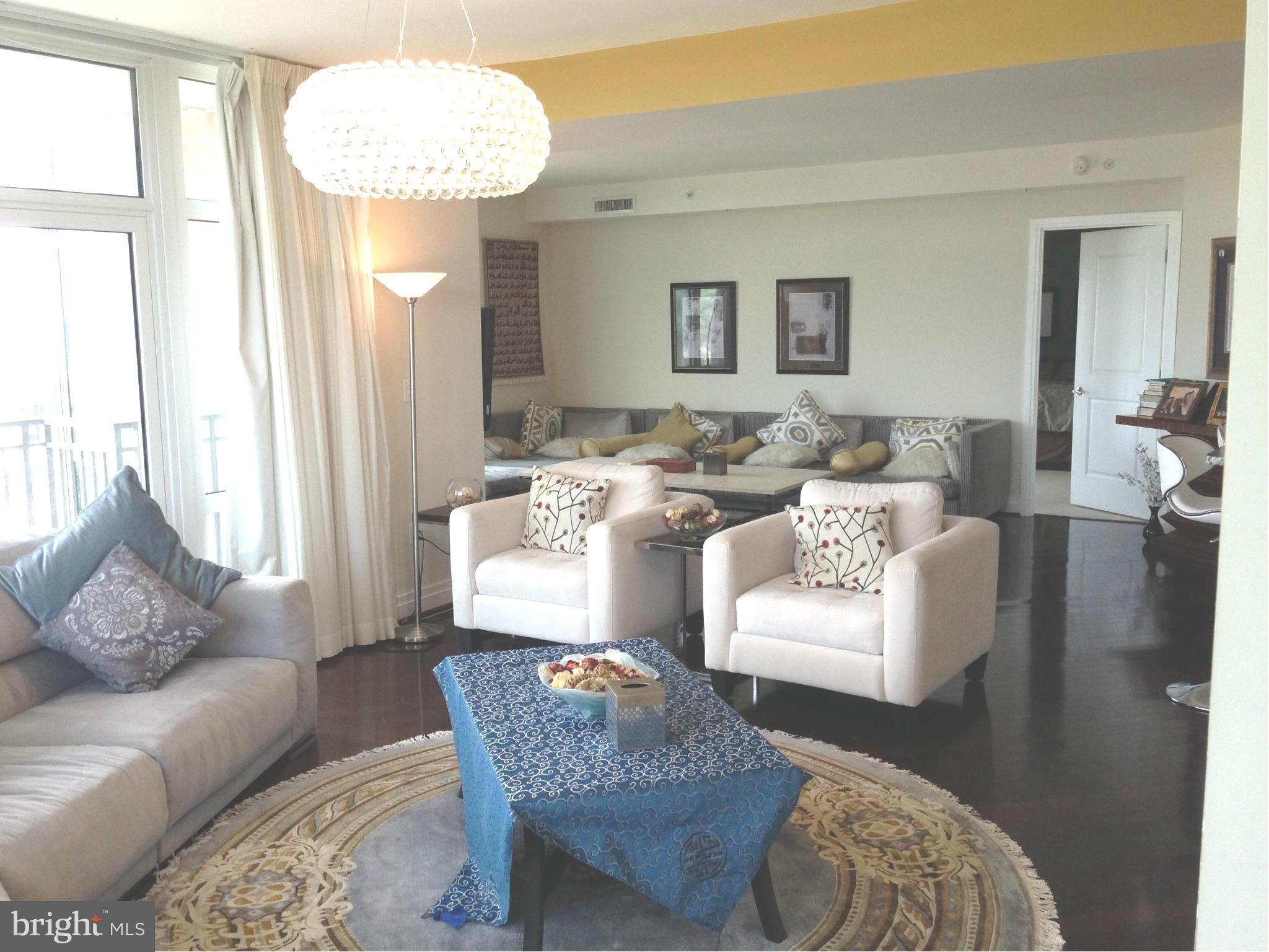 ONE PARK CREST - Residential Lease