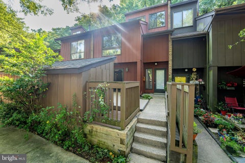 Photo of 11903 Escalante Court, RESTON, VA 20191 (MLS # VAFX2338248)