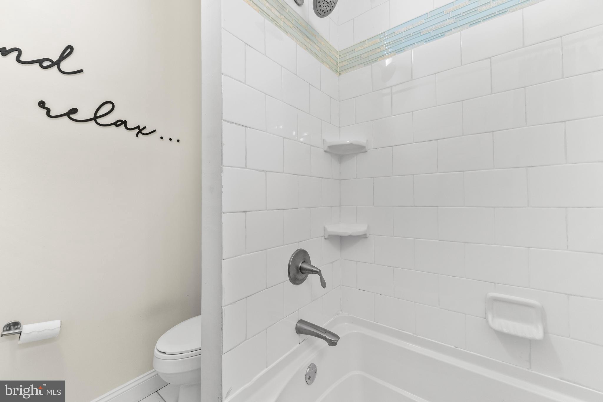 LOCUST POINT - Residential