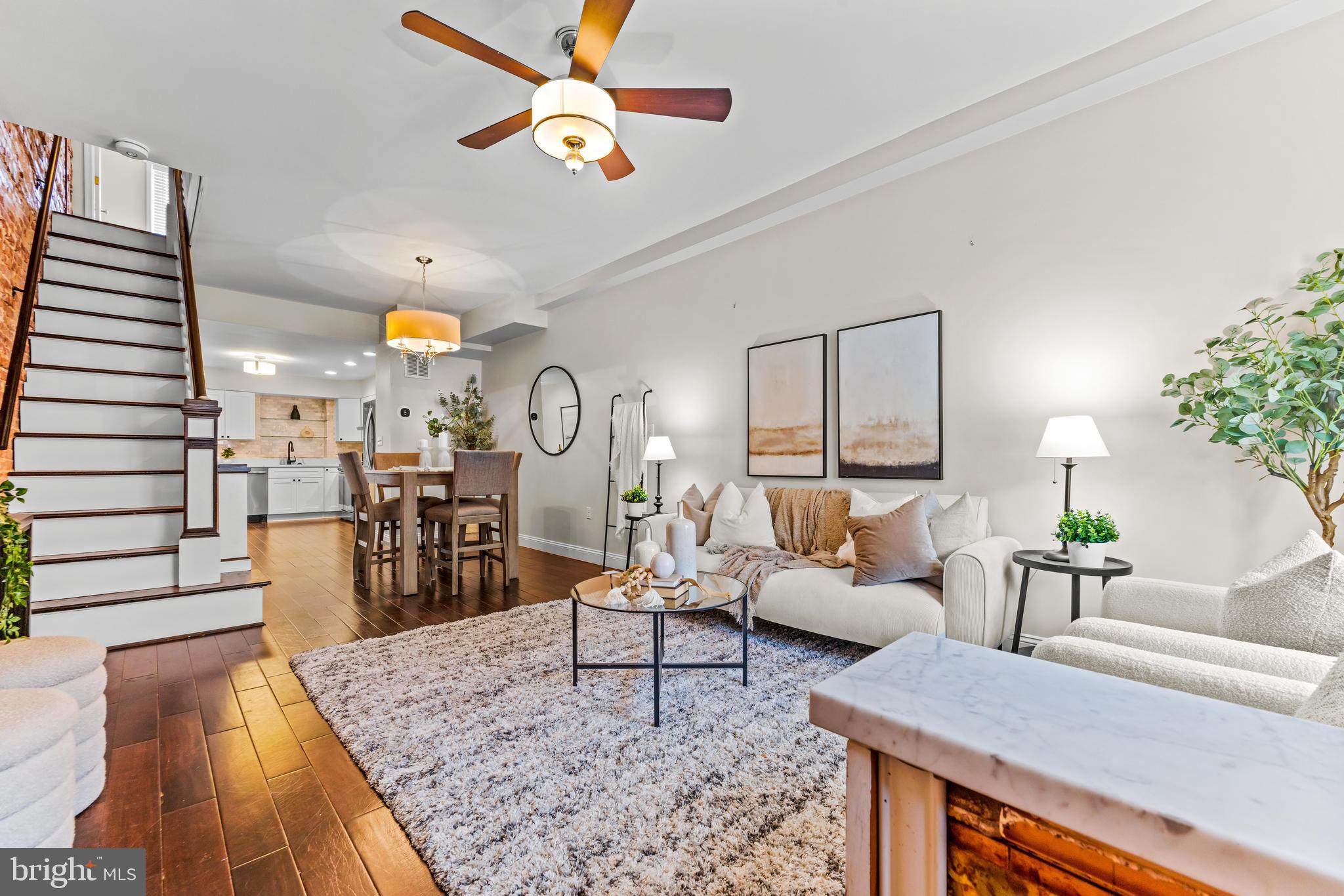 LOCUST POINT - Residential