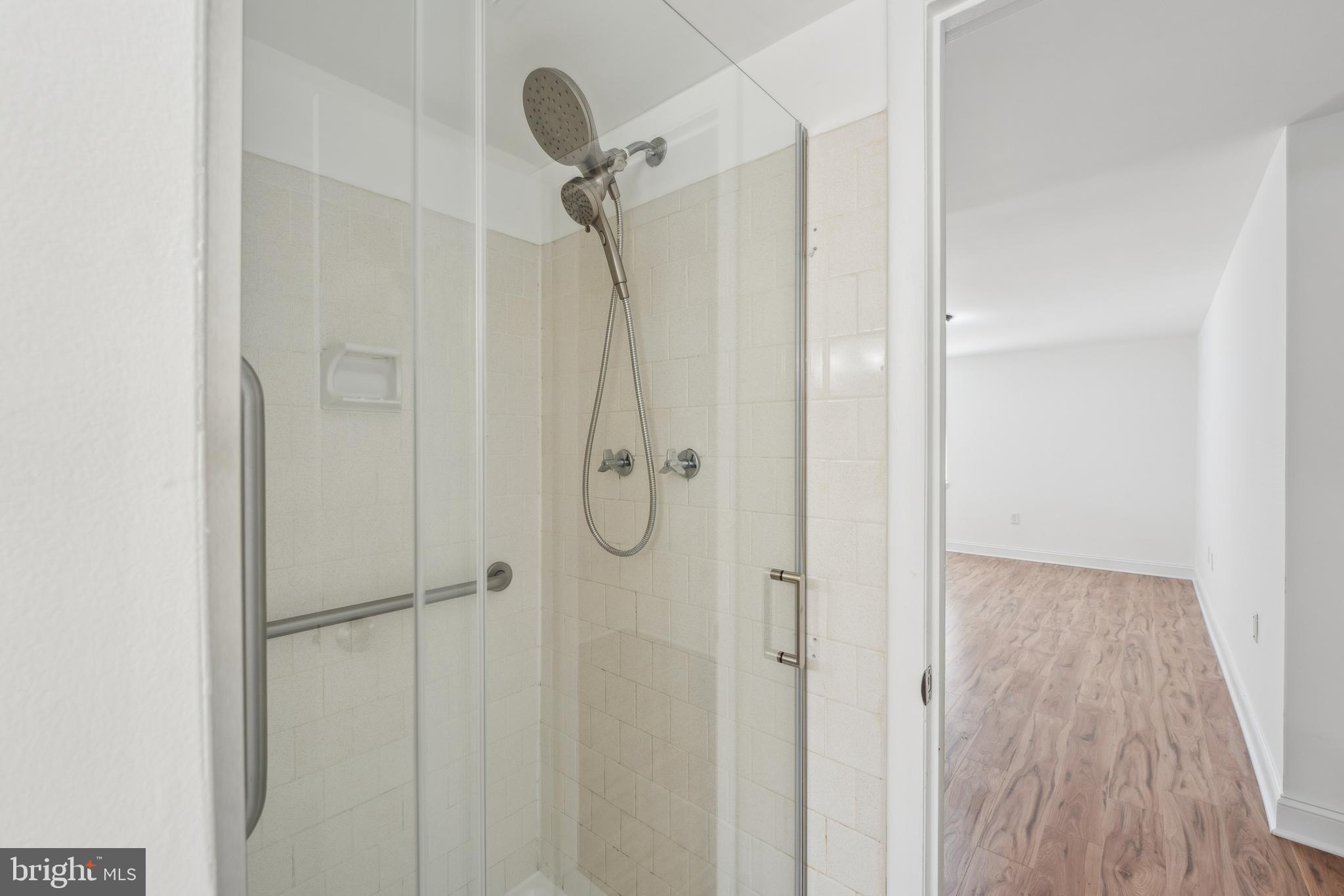 NORMANDIE ON THE LAKE II - Residential Lease