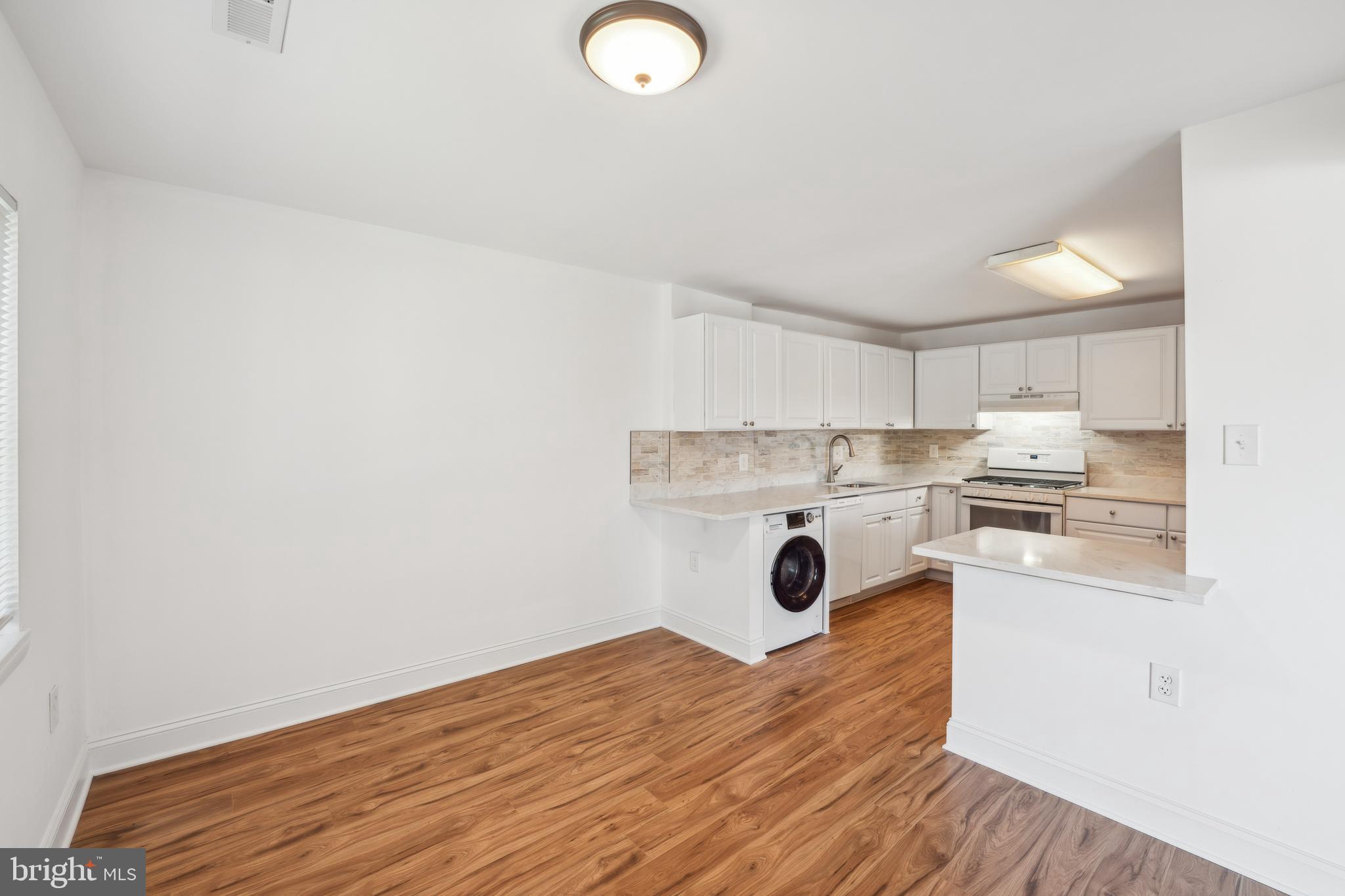 NORMANDIE ON THE LAKE II - Residential Lease