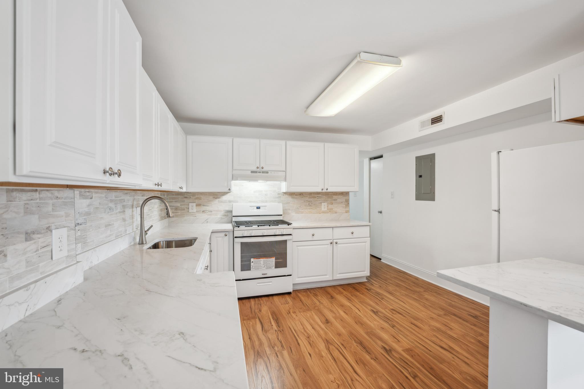 NORMANDIE ON THE LAKE II - Residential Lease