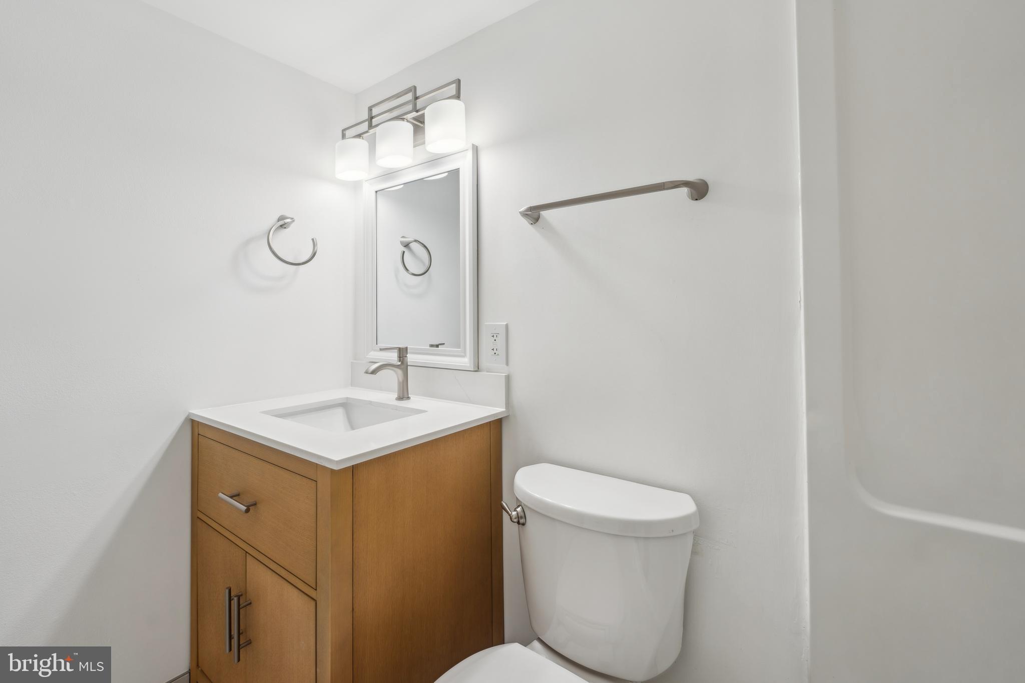 NORMANDIE ON THE LAKE II - Residential Lease