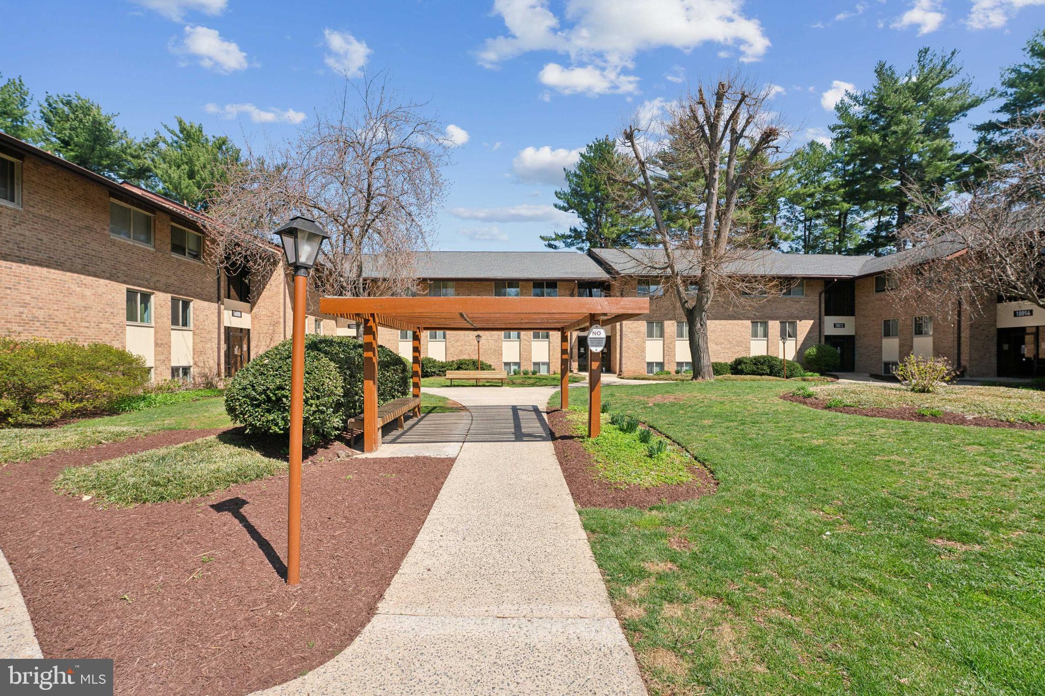 NORMANDIE ON THE LAKE II - Residential Lease